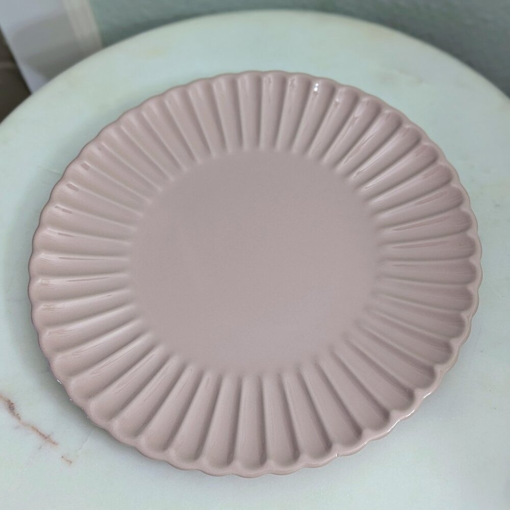 H&M Pink Stoneware Dinner Plate **